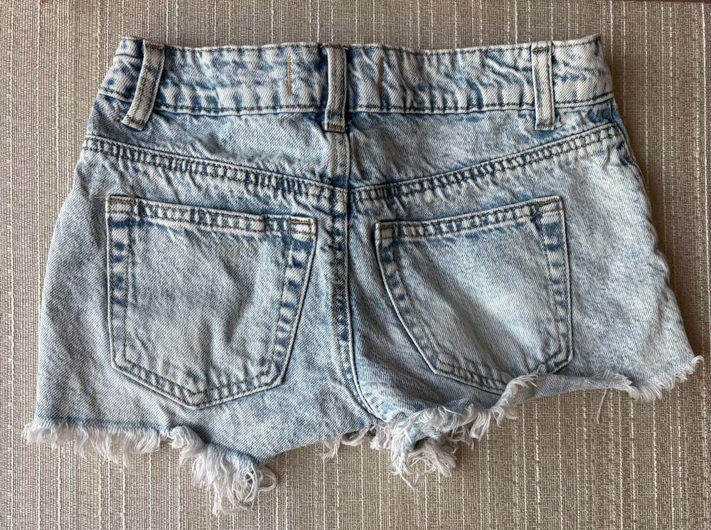 Disclosure Denim High Waisted Acid Wash Distressed Frayed Cutoff Shorts Size 00/